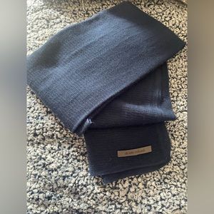 Denis Colomb cashmere unisex navy scarf/shawl